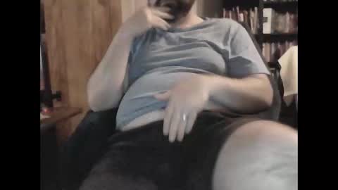Snapshot of peter40770 chatting on June 2026 01:56:01 AM peter40770 online show from June 2026 01:56:01 AM