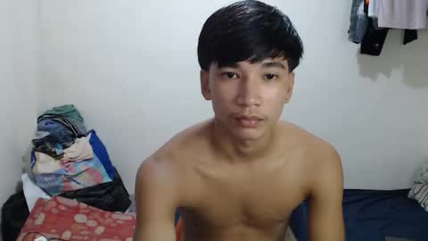 peterfan07 online show from November 2025 12:49:02 PM