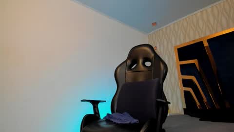 PETES EVANS new account online show from December 2025 06:00:01 AM