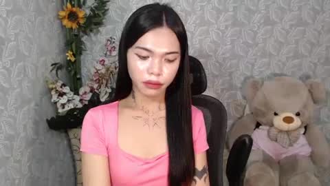 Snapshot of petite_angelx chatting on January 2025 03:48:02 AM angel online show from January 2025 03:48:02 AM