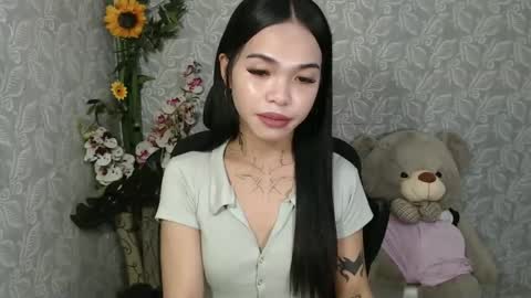 Snapshot of petite_angelx chatting on January 2025 12:26:02 AM angel online show from January 2025 12:26:02 AM