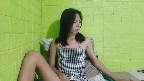 Snapshot of petite_dicklover chatting on February 2025 08:59:02 AM Yuriee online show from February 2025 08:59:02 AM