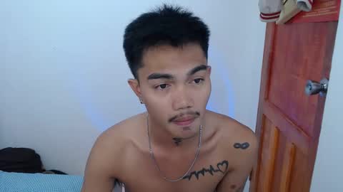 Snapshot of petiteasianx chatting on January 2025 09:54:02 AM Vrin online show from January 2025 09:54:02 AM