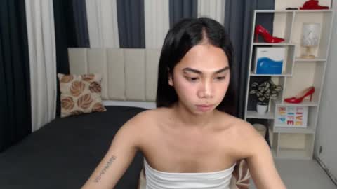 Yukie online show from November 2025 06:36:02 AM