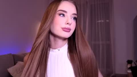 Petitegonwiild online show from July 2026 02:32:01 PM