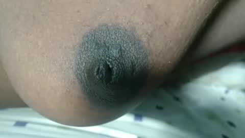 Snapshot of petiteme1 chatting on February 2025 01:27:01 PM petiteme1 online show from February 2025 01:27:01 PM