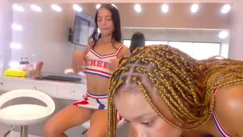 Snapshot of petitestrawberry18 chatting on February 2026 08:40:02 PM Tip us ask our names online show from February 2026 08:40:02 PM