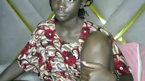 petitte_gyaal online show from November 2025 11:14:01 PM