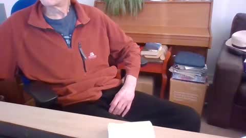 petitwilly online show from February 2025 09:35:01 AM