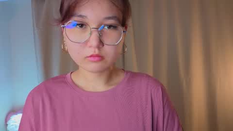 Snapshot of phebenogowski chatting on November 2025 04:34:02 AM Jenny online show from November 2025 04:34:02 AM