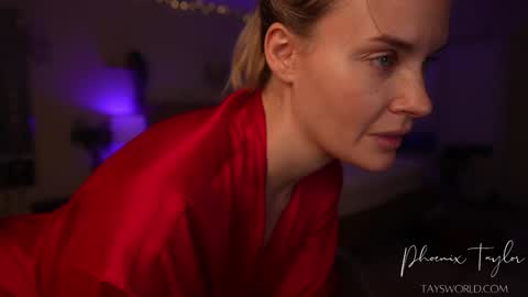 PHOENIX TAYLOR online show from November 2025 01:27:02 AM