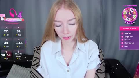 Snapshot of pholens chatting on December 2025 10:22:02 AM Pholens online show from December 2025 10:22:02 AM