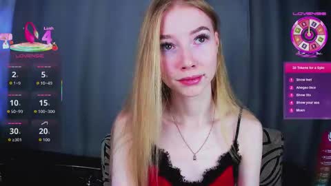 Snapshot of pholens chatting on January 2026 10:42:01 AM Pholens online show from January 2026 10:42:01 AM