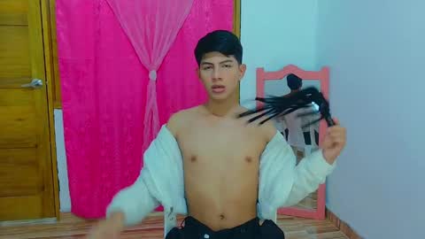 phuwin online show from May 2026 03:59:02 AM