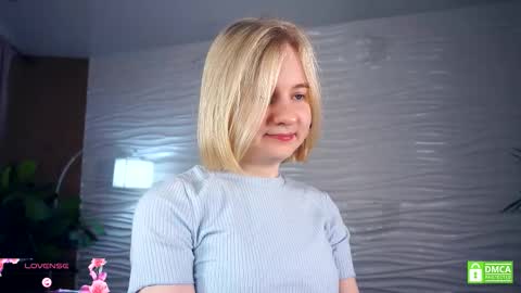 Hann G. Jones online show from October 2025 05:37:02 AM