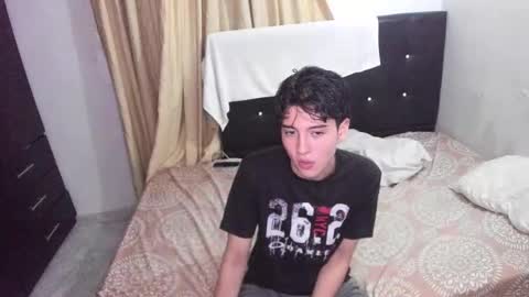 Snapshot of picaszomilos350 chatting on February 2026 07:51:01 AM picaszomilos350 online show from February 2026 07:51:01 AM