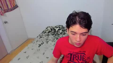 Snapshot of picaszomilos350 chatting on March 2026 05:24:01 AM picaszomilos350 online show from March 2026 05:24:01 AM