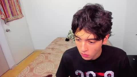 Snapshot of picaszomilos350 chatting on March 2026 06:39:01 AM picaszomilos350 online show from March 2026 06:39:01 AM