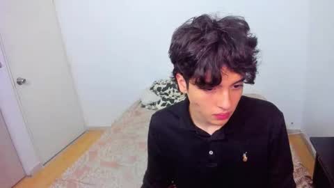 Snapshot of picaszomilos350 chatting on March 2026 07:36:02 AM picaszomilos350 online show from March 2026 07:36:02 AM