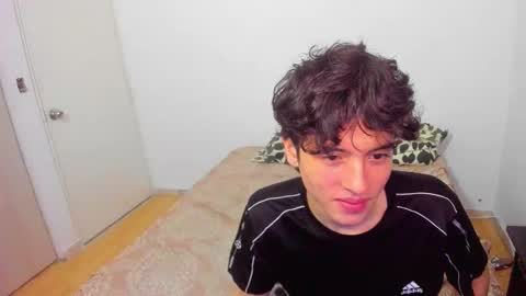 Snapshot of picaszomilos350 chatting on March 2026 05:46:02 AM picaszomilos350 online show from March 2026 05:46:02 AM