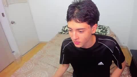 Snapshot of picaszomilos350 chatting on March 2026 07:26:01 AM picaszomilos350 online show from March 2026 07:26:01 AM