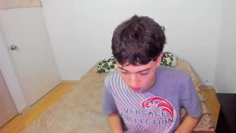 Snapshot of picaszomilos350 chatting on March 2026 07:03:02 AM picaszomilos350 online show from March 2026 07:03:02 AM