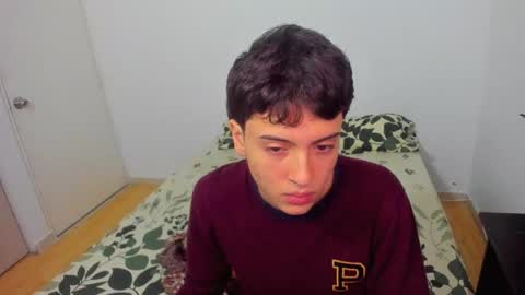 Snapshot of picaszomilos350 chatting on March 2026 05:00:02 AM picaszomilos350 online show from March 2026 05:00:02 AM