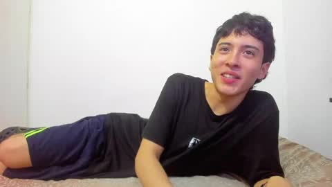 Snapshot of picaszomilos350 chatting on April 2026 12:11:02 AM picaszomilos350 online show from April 2026 12:11:02 AM