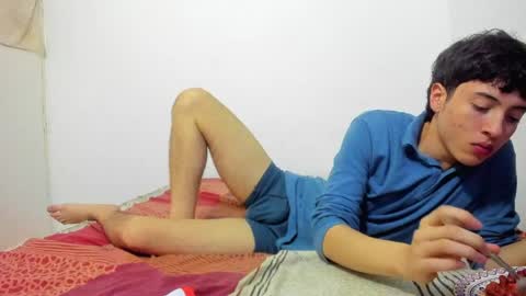 Snapshot of picaszomilos350 chatting on April 2026 06:46:01 AM picaszomilos350 online show from April 2026 06:46:01 AM