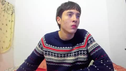 Snapshot of picaszomilos350 chatting on April 2026 06:18:01 AM picaszomilos350 online show from April 2026 06:18:01 AM