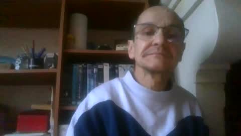 Snapshot of pichoun71 chatting on February 2025 07:47:01 AM pichoun71 online show from February 2025 07:47:01 AM