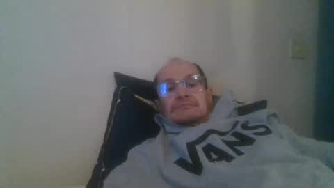 Snapshot of pichoun71 chatting on February 2025 09:24:01 AM pichoun71 online show from February 2025 09:24:01 AM