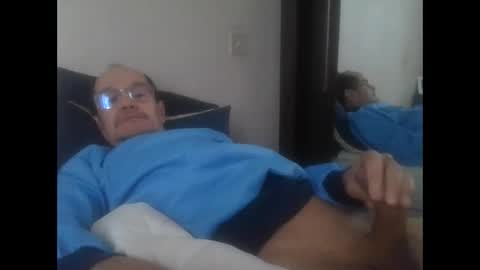 Snapshot of pichoun71 chatting on February 2025 07:56:01 AM pichoun71 online show from February 2025 07:56:01 AM