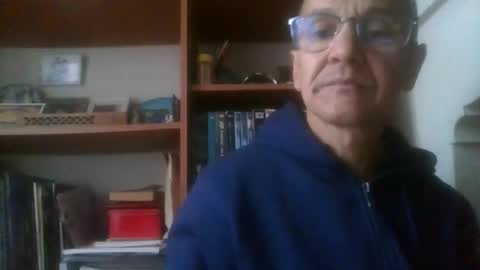 Snapshot of pichoun71 chatting on October 2025 07:53:02 AM pichoun71 online show from October 2025 07:53:02 AM