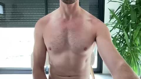 pierre81000 online show from April 2026 11:35:01 AM