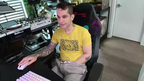 Snapshot of pierrefitch chatting on December 2025 03:08:02 PM Pierre Fitch online show from December 2025 03:08:02 PM