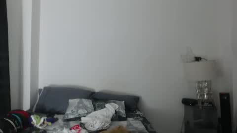 pikoro_gomez online show from December 2024 01:37:01 AM