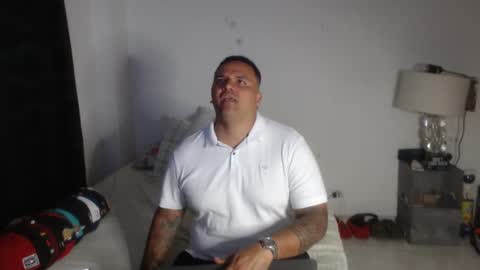 pikoro_gomez online show from January 2025 01:27:01 AM