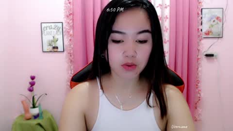 Snapshot of pinay_nica chatting on January 2025 10:50:01 AM pinay_nica online show from January 2025 10:50:01 AM