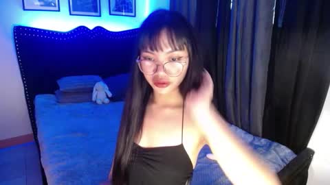 Snapshot of pinay_slutx chatting on September 2025 12:27:01 AM dee online show from September 2025 12:27:01 AM