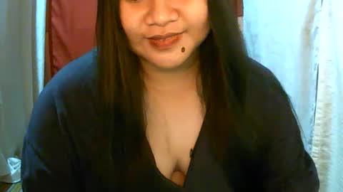 Snapshot of pinayjona chatting on December 2024 01:17:02 PM pinayjona online show from December 2024 01:17:02 PM