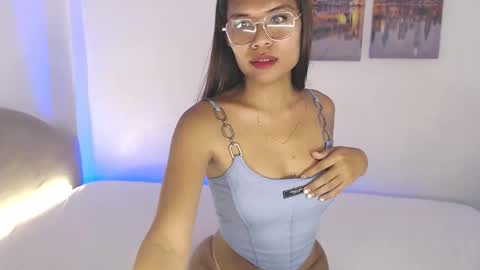 Snapshot of pinayroxy27 chatting on October 2025 02:48:01 PM Roxy online show from October 2025 02:48:01 PM