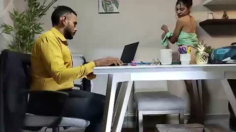 pineappleflipped online show from June 2026 09:26:02 AM