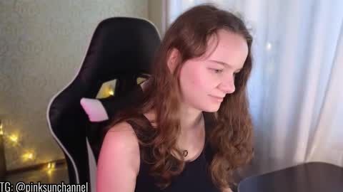 Snapshot of pink__sun chatting on September 2025 12:16:02 PM Stephanie online show from September 2025 12:16:02 PM