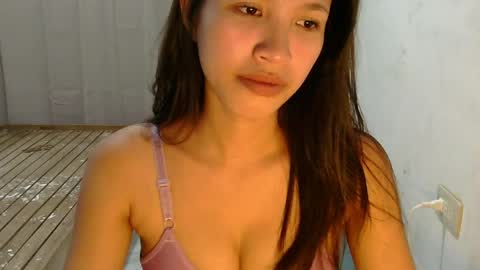 pink_bubbles011 online show from May 2026 06:18:02 AM