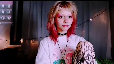 pink_k1tty online show from October 2025 01:06:01 AM