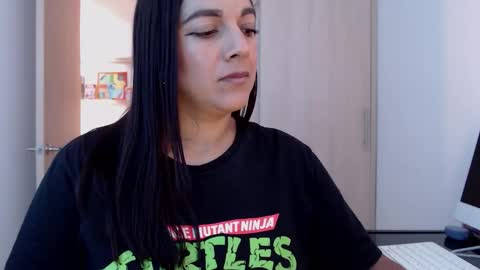 Snapshot of pink_kitten_ chatting on February 2026 02:54:01 PM Eli online show from February 2026 02:54:01 PM