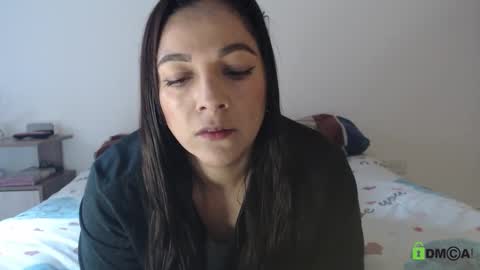 Snapshot of pink_kitten_ chatting on February 2026 01:08:02 PM Eli online show from February 2026 01:08:02 PM