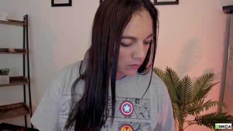 Snapshot of pink_kitten_ chatting on March 2026 01:24:01 PM Eli online show from March 2026 01:24:01 PM