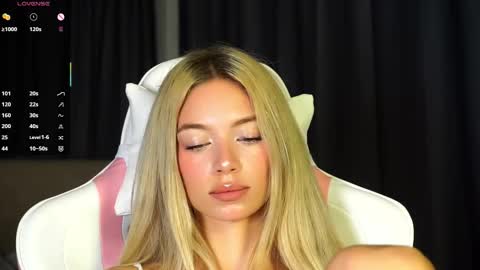 Snapshot of pink_princess_k chatting on October 2025 07:14:02 PM Kate online show from October 2025 07:14:02 PM